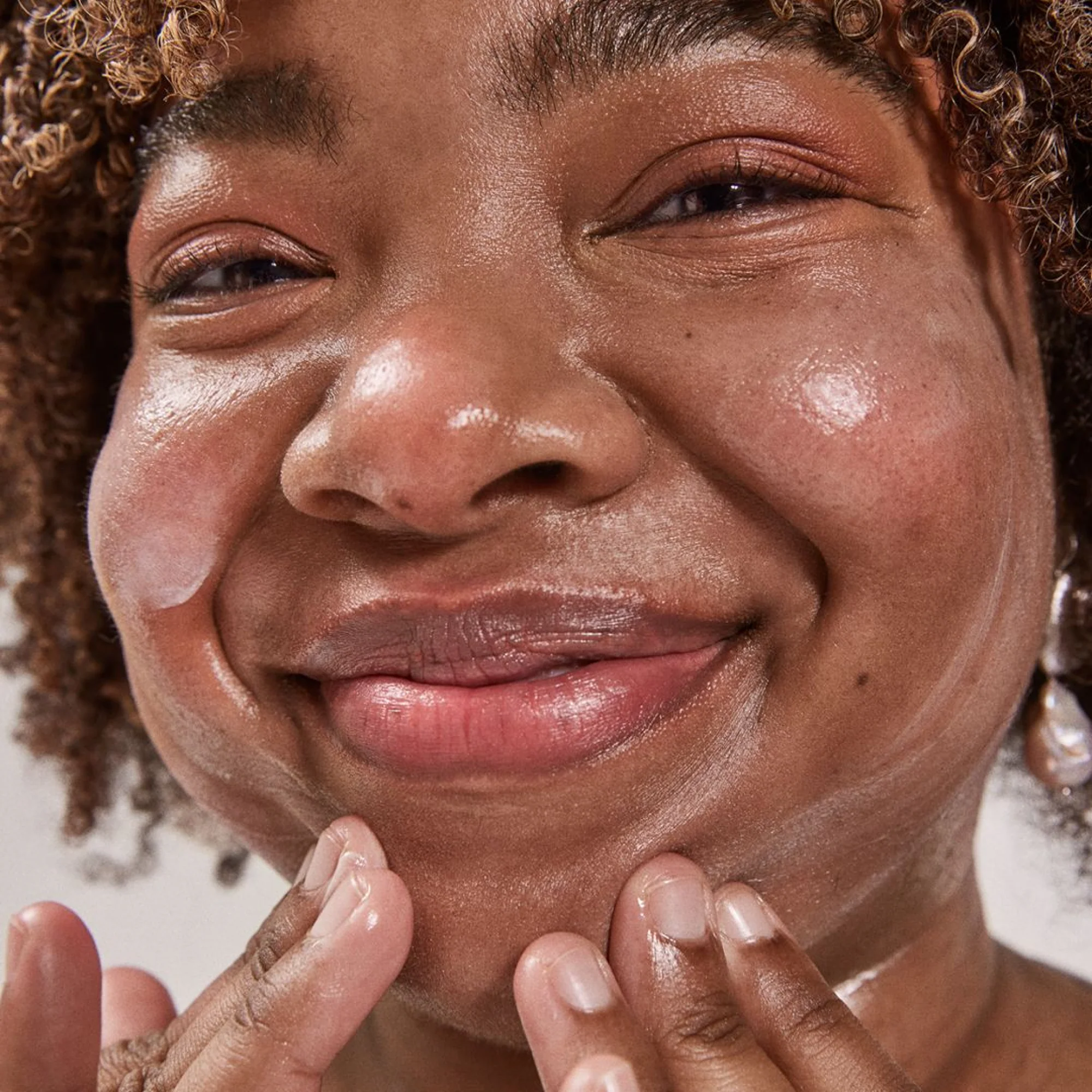 Dynamic Skin Recovery Spf50 Moisturiser - Image 6